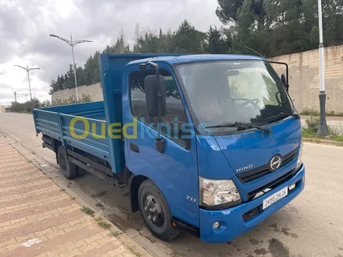 Hino Hino 300 711 2014