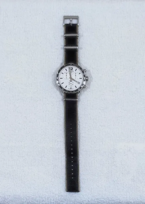 Montre TISSOT Quickster - Originale Suisse Made