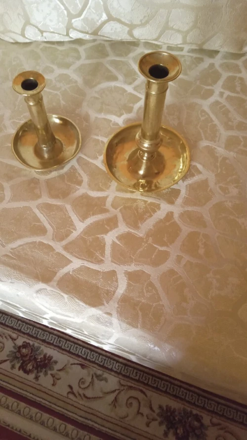 Chandeliers 
