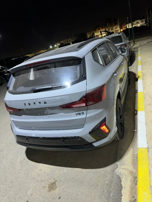 Volkswagen Jetta 2025 Vs5