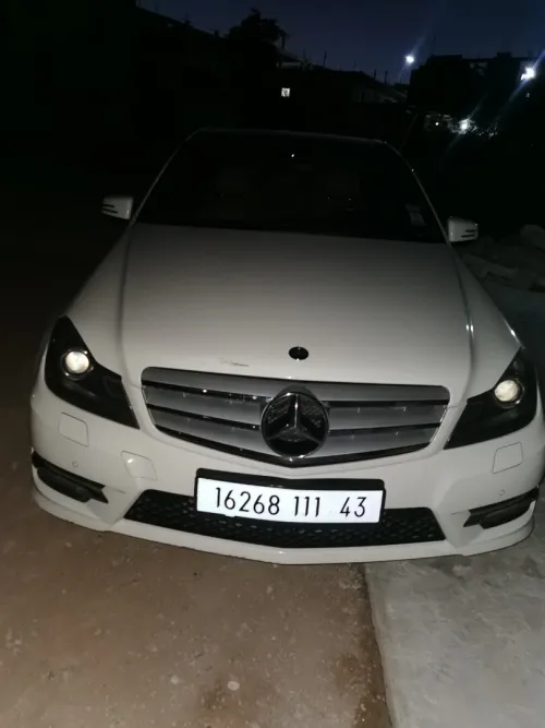 Mercedes Classe C 2011 C250 AVENTGARDE designo