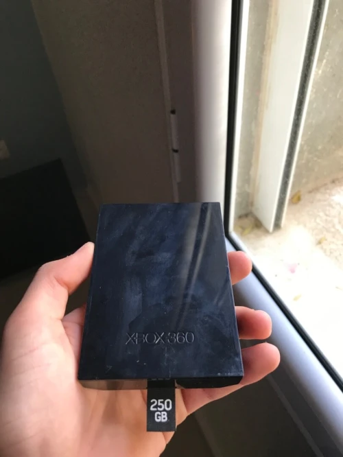 Xbox 360 slim à vendre