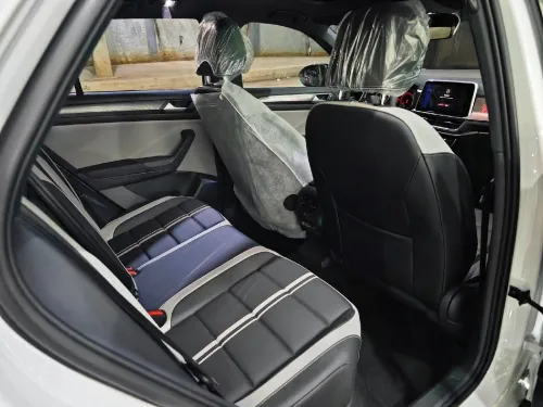 Volkswagen T-Roc 2025 R-Line 
