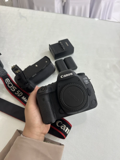 Canon 5d mark IV