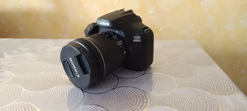 Caméra Canon EOS 4000D+ objectif 18-55mm et 10-18mm+ sac à dos neuf