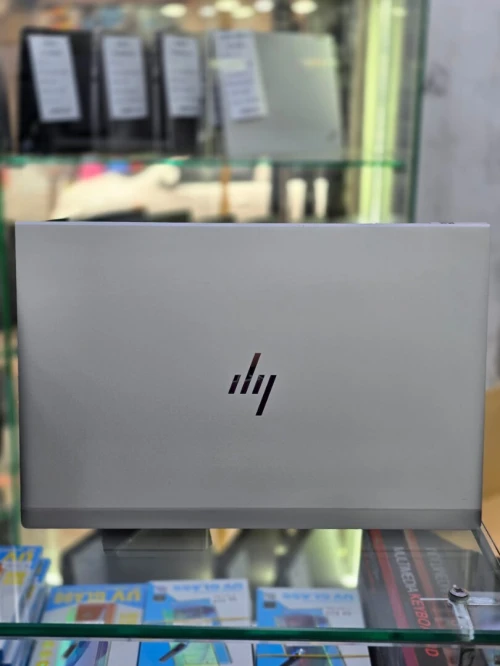 HP 840G8 I5 11GEN 8G 256SSD 14.3