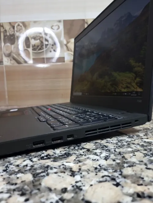 Lenovo ThinkPad T560 I5-6300U 8Gb Ram 256SSD 