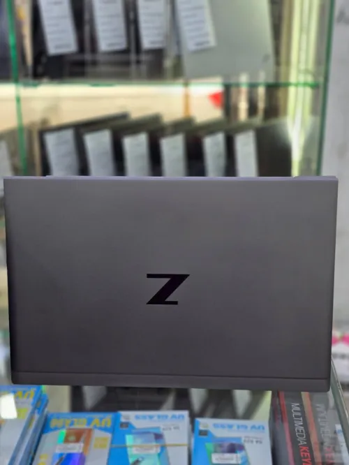 HP ZBOOK 14G7 I7 10GEN 8G 256SSD 14.3