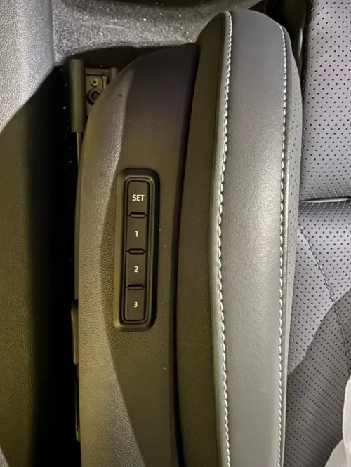 Volkswagen Passat 2026 Pro300TSI Dragon Edition