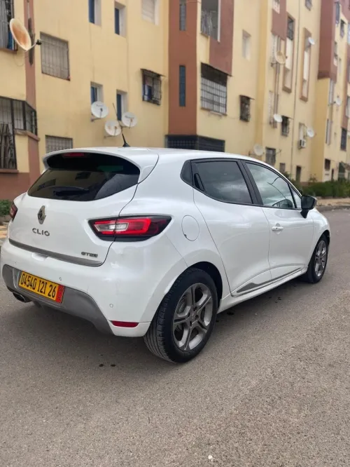 Renault Clio 4 2021 GT Line +