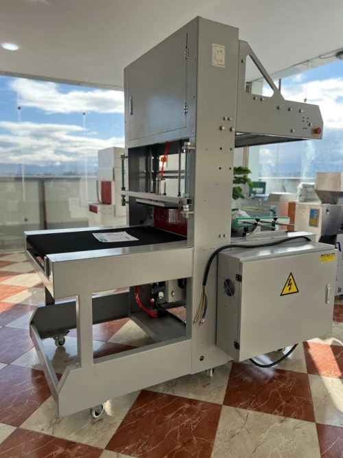 Fardeleuse automatique ST6040Z