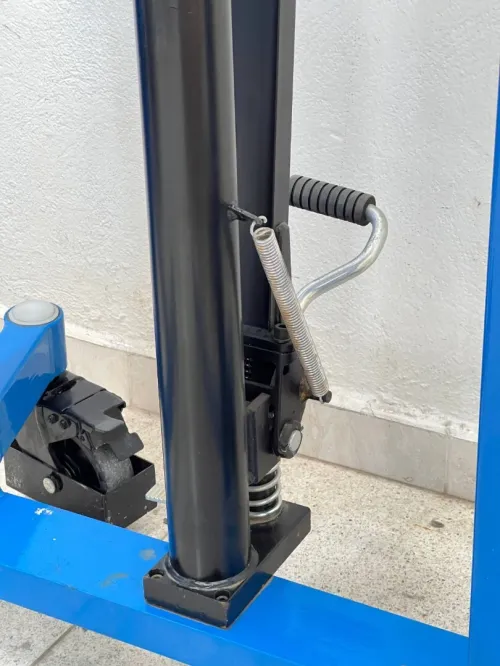 Gerbeur basculeur de fût manuel DA45