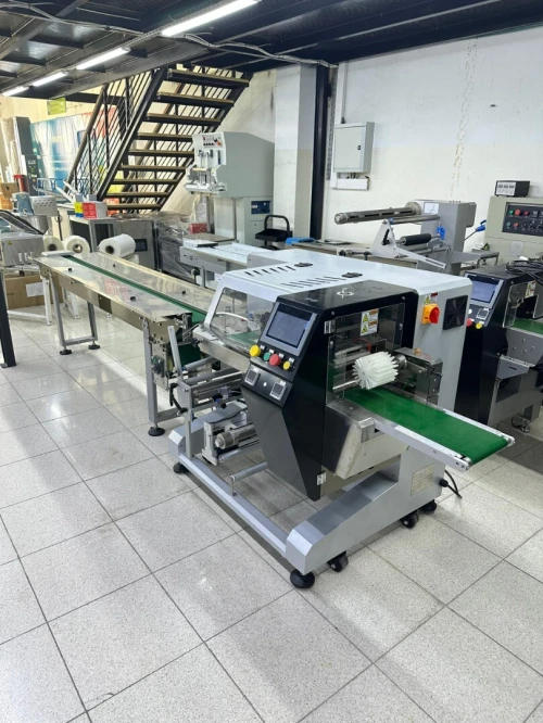 Machine flowack YC323X