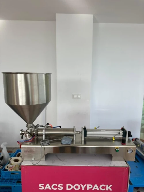 Remplisseuse de pate à piston pneumatique - électrique G1WGD-1000