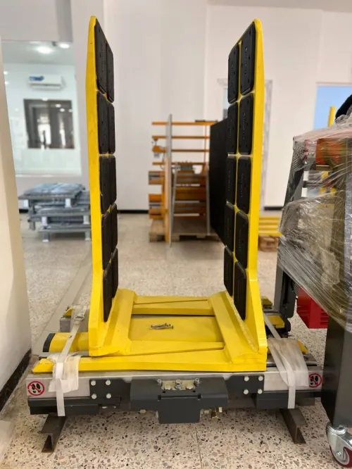 Pince à balle pour chariot élévateur 11MCS20-B001