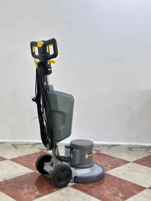 Monobrosse professionnelle Kärcher BDS 43/150 C Classic
