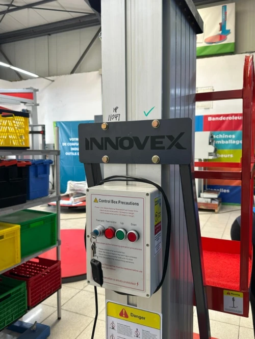 Nacelle élévatrice mono-mât en aluminium  YBC0.1-8
