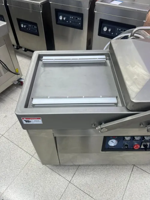 Machine sous-vide à double cloche
