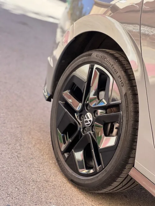 Volkswagen Golf 8 2025 R-Line