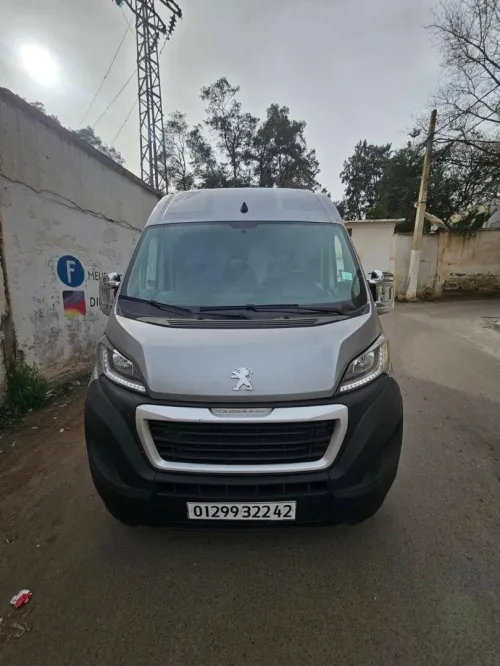 Peugeot BOXER 2022