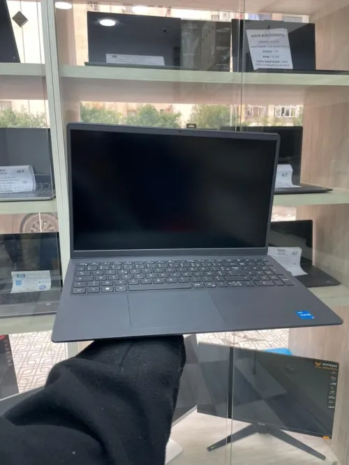 DELL VOSTRO 3530 I3 1305U