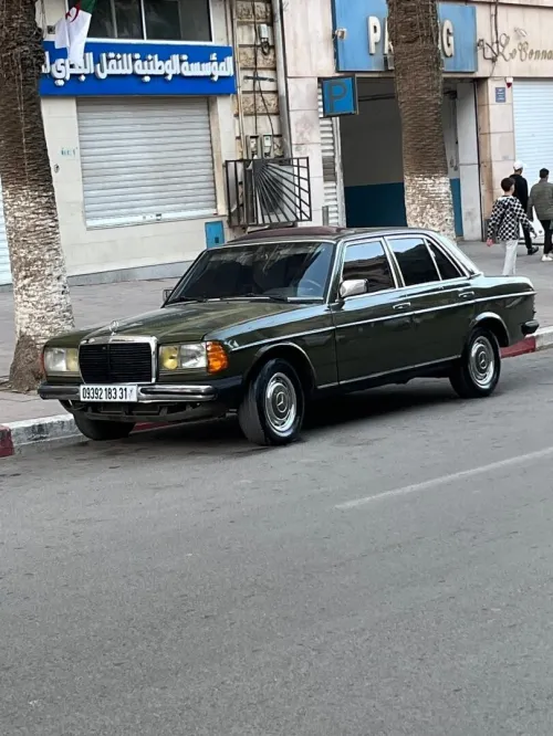 Mercedes Classe E 1983 300D