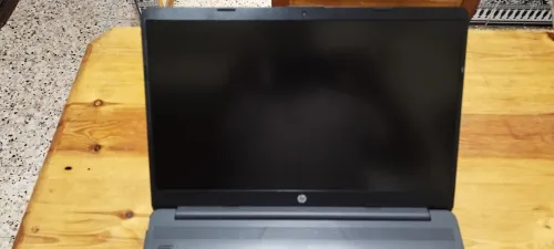 HP 255 G8 Ryzen 3 SSD - Rapide et idéal - travail études