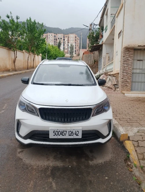 Livan X3 Pro  2026 livan boite mannuelle avec toit