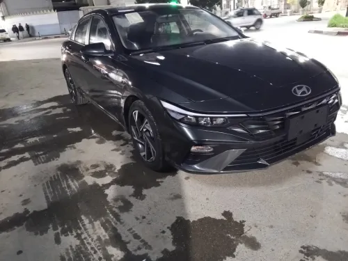 Hyundai ELANTRA 2025 Glx