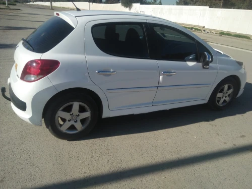 Peugeot 207 plus 2013 207 plus