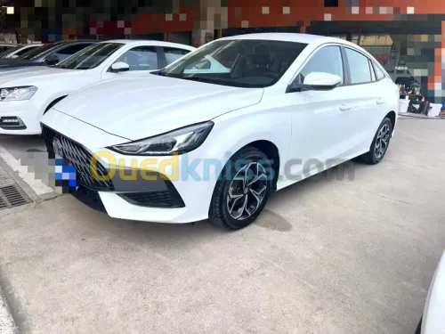 MG MG 5 180 DVVT 2025 Manuel Yoith
