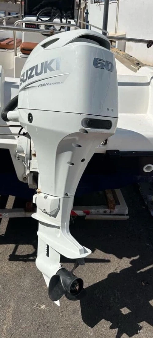 Bateau polyor 5,50 