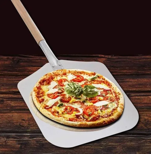 Pelle a pizza بالا بيتزا 