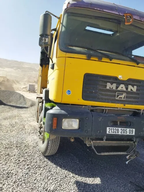 Man F2000 2005