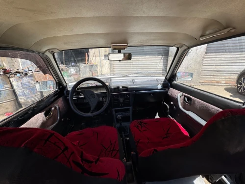 Peugeot 305 1989 305
