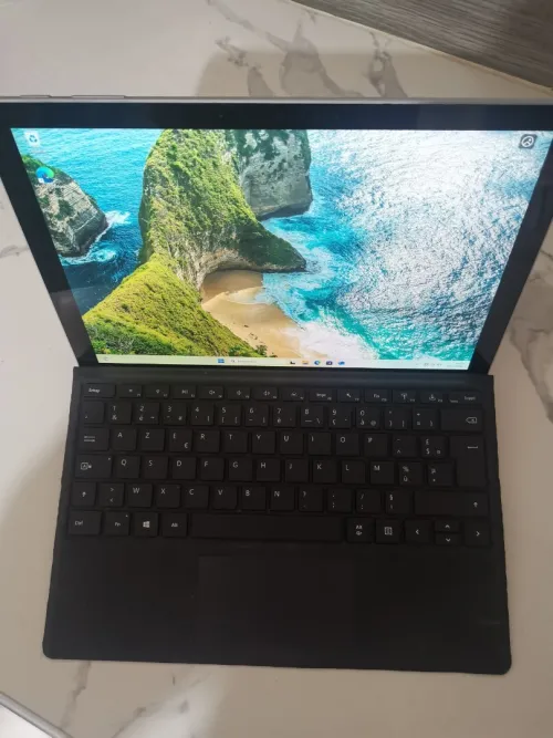 Surface pro 7