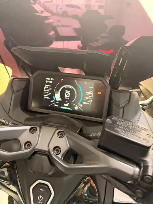 Yamaha Tmax 2025