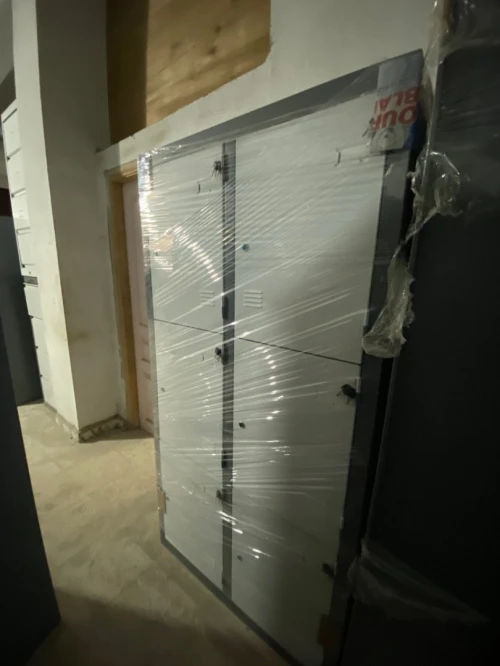 Armoire métallique,Vestiaire , Casier métallique, Clapet, Classeur , Coffre blindé, Armoire blindée 