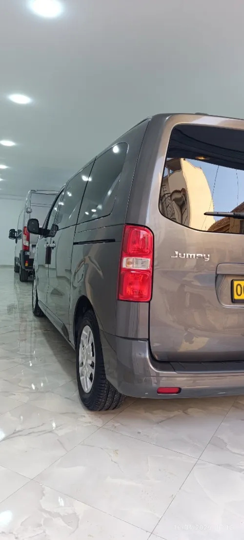 Peugeot Expert 2023 Combi