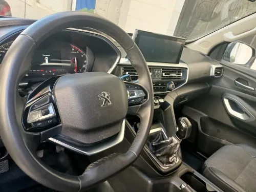 Peugeot Landtrek 2022 