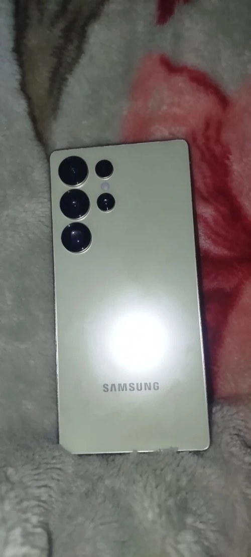 Samsung Galaxy s25 ultra
