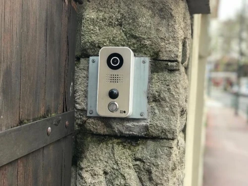 Installation de visiophones et controles d acces