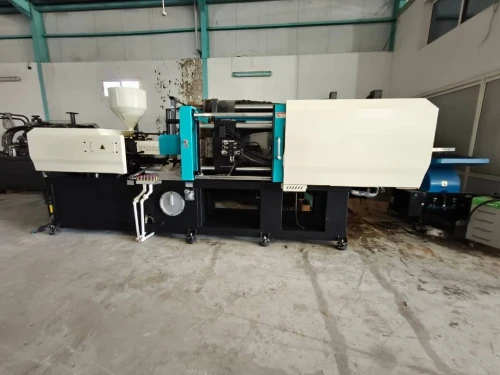 MACHINE INJECTIN  MARQUE  FHJ