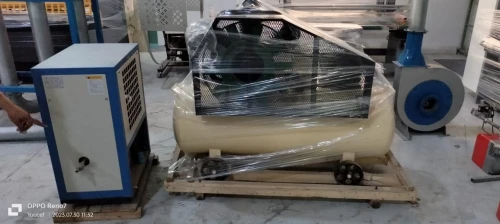 آلة نفخ العبوات البلاستيكية Machine souffleuse PET de 00 ML jusqu'à 4L1/