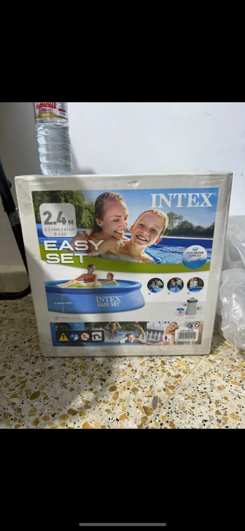 piscine intexe  ( 2.44*61cm)