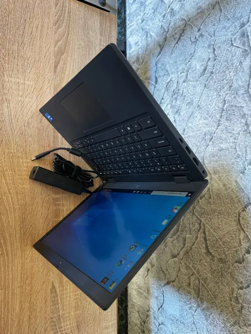 Dell laltitude i5 11th gen 16gb/256 