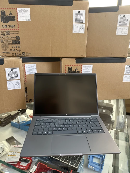 HP ZBOOK 8 G1ah 14