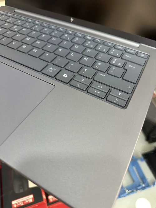 HP ZBOOK 8 G1ah 14
