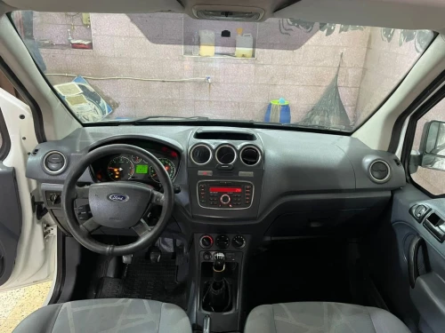 Ford Tourneo Connect 2013 T&ocirc;lé