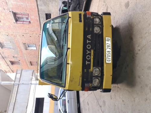 Toyota Dana 1987